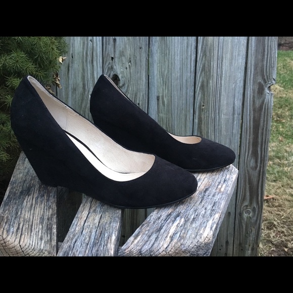 betts black wedges
